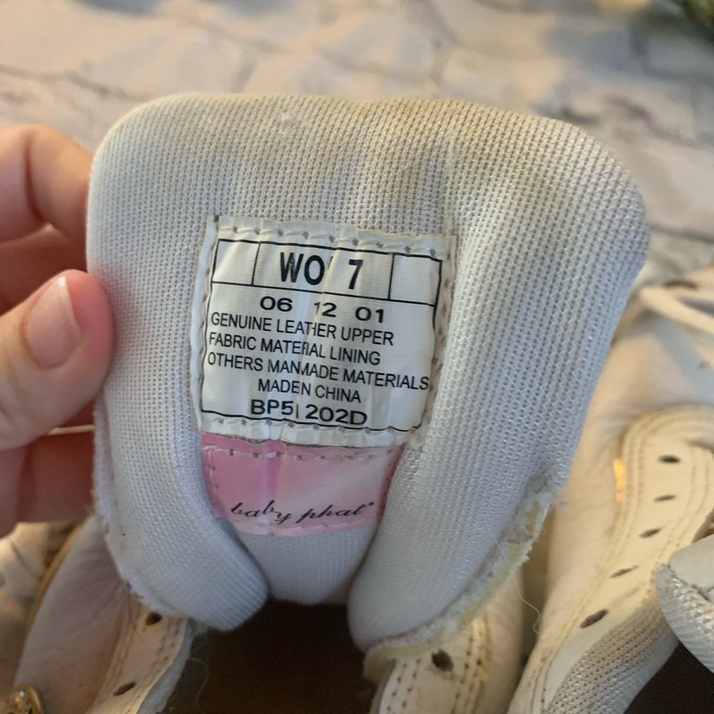 🌺Baby Phat Tennis Shoes - Picture 6 of 6